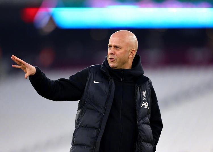 关于利物浦前锋连续进球，带领球队走向胜利之路的信息